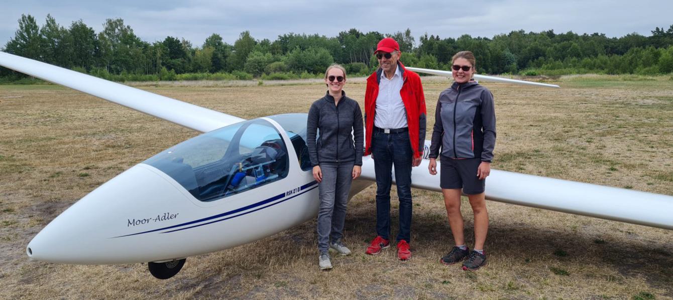  Anna Büge und Elena Parisis haben ihre praktische Prüfung bestanden